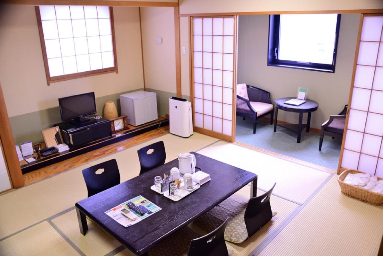 Takasaki Urban Hotel Экстерьер фото